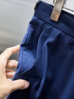Balman 2025ss Spring and Autumn New Western Pants Nine Quarter Pants Casual Pants, High end Version! Customized fabrics for counters have high breathability and comfort, impeccable details, and brand element design concepts, reflecting high quality. Delicate and soft to the touch! Presenting casual tailoring, the upper body design is superb! 🐉 Size range: 30-38 🈚 35.37. Can be paired with a set - Image 5