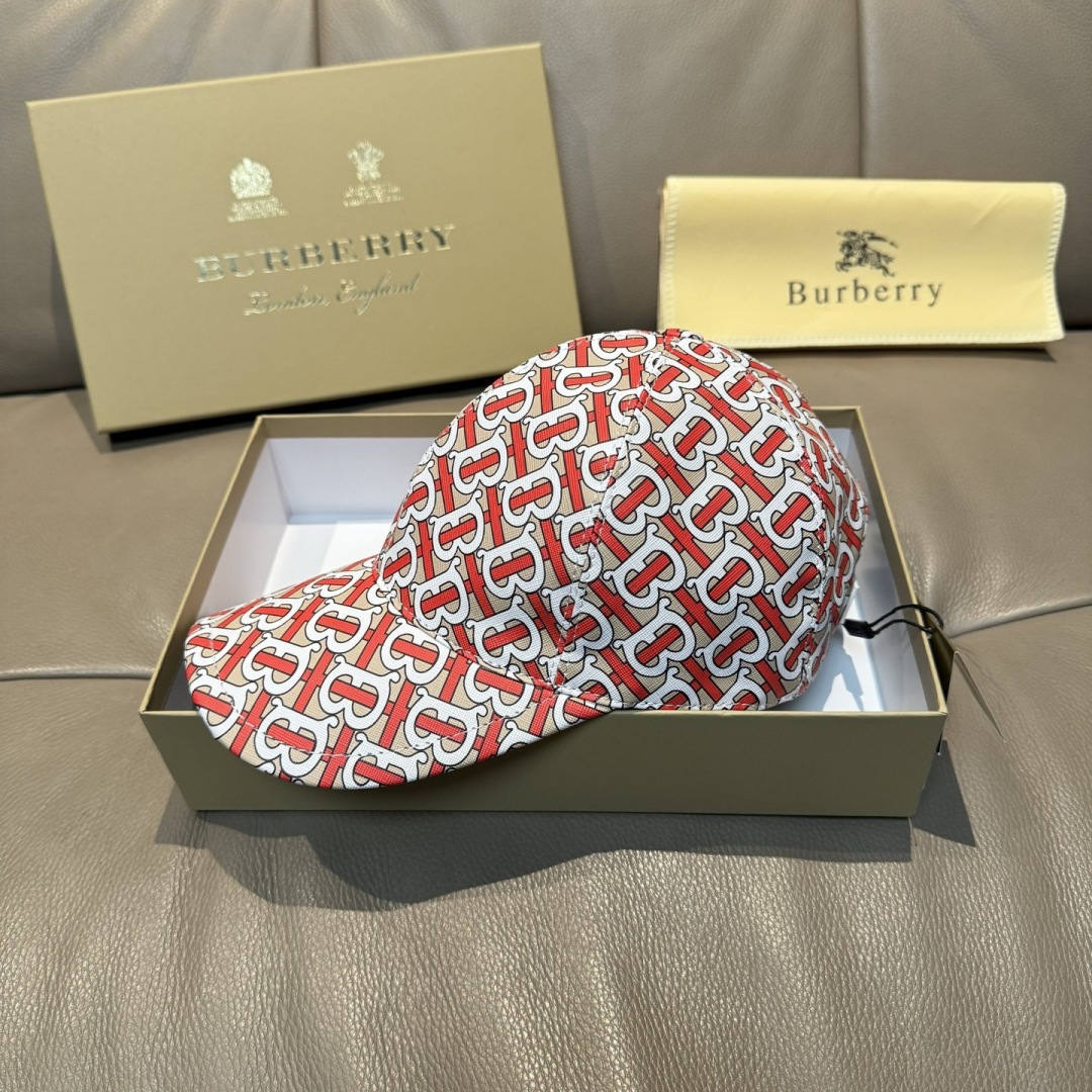 Comes with a box bag, Burberry's new baseball cap, genuine custom molded, brand new TB pattern, original version 💰 U printed fabric, meticulously crafted and flawless, of original factory quality, exclusively photographed in person, with fast assembly speed!