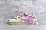 ▪🐼权威实拍💯#SJ36650
新货🚀#Nike Air Force 1'07 Low "Purple Butterfly" 手绘涂鸦 粉黄信仰 空军一号低帮休闲板鞋 QR2032-520
#在奇妙的想象世界里，粉黄信仰悄然诞生。粉色，象征着甜美、纯真与温柔，如同春日里绽放的烂漫花朵，带来温暖与美好；黄色，代表着光明、希望与活力，仿若那耀眼的太阳，驱散黑暗，给予人们前行的力量
尺码：36 36.5 37.5 38 38.5 39 40 40.5 41 42 42.5 43 44 44.5 45 9.D4