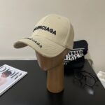 Balencia * a new Balenciaga baseball capIn-stock instant shipping🧢 A simple, fashionable, super unbeatable and beautiful hat! Couple style! The advantages of the original product over other hats,