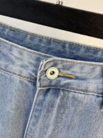 【Gucci Jeans | Classic Denim, Engraved with Luxury DNA】 When street style meets haute couture, a pair of jeans can become a badge of status.
Deconstructing the language of denim with centuries-old craftsmanship, we infuse every inch of fabric with a modern attitude and luxurious details, making everyday wear a silent declaration of taste.
✨ A pair of jeans is an attitude, and even more so, a legacy.
It's not just a wardrobe essential, but also an interpretation of the brand's spirit—
"From suitcases to jeans, we have always defined the boundaries of luxury with the ultimate craftsmanship."
Sizes: 28-42 - Image 5