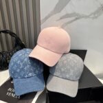 LV路易威登官网同步高版本 新款牛仔棒球帽🧢
火爆技术升级，洗水牛仔风街头风十足
更符合现在时尚小哥哥小姐姐的style，机场街拍超飒！ - Image 9