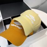 Balenciaga Balenciaga baseball cap. My family has already mastered Balenciaga's craftsmanship, which is sure to be a hit. Balenciaga's new washed cotton baseball cap is a must-haveHeavy industry craftsmanship, double B letter logo, innovative and fashionable trendy styleExclusive physical shooting for both men and women, adjustable for both genders - Image 9