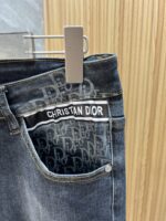[Dior Jeans | Classic Denim, Embossed with Luxury DNA] When streetwear meets haute couture, a pair of jeans can become a badge of status.
Deconstructing the language of denim with centuries-old craftsmanship, Dior infuses every inch of fabric with a modern attitude and luxurious details, making everyday wear a silent declaration of taste.
✨ A pair of jeans is an attitude, and a legacy.
It's not just a wardrobe essential, but also an interpretation of the brand's spirit—
"From suitcases to jeans, we have always defined the boundaries of luxury with the ultimate craftsmanship."
Sizes: 28-42 - Image 5