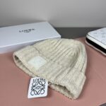 罗意威loewe官网经典款针织帽！小红书热卖爆款！穿搭神气！男女同款，加厚更保暖，时尚流行🌸质感一流，秋冬保暖最佳名品，赶紧订购哦，跑量款 - Image 5