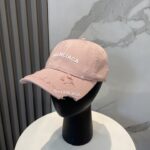 BALENCIAGA new logo baseball cap from Balenciaga, cool color scheme, with different styles for men and women to wear, the first batch to be shipped first! Paris fans must make a purchase!