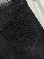 [Dior Jeans | Classic Denim, Embossed with Luxury DNA] When streetwear meets haute couture, a pair of jeans can become a badge of status.
Deconstructing the language of denim with centuries-old craftsmanship, Dior infuses every inch of fabric with a modern attitude and luxurious details, making everyday wear a silent declaration of taste.
✨ A pair of jeans is an attitude, and a legacy.
It's not just a wardrobe essential, but also an interpretation of the brand's spirit—
"From suitcases to jeans, we have always defined the boundaries of luxury with the ultimate craftsmanship."
Sizes: 28-42 - Image 9