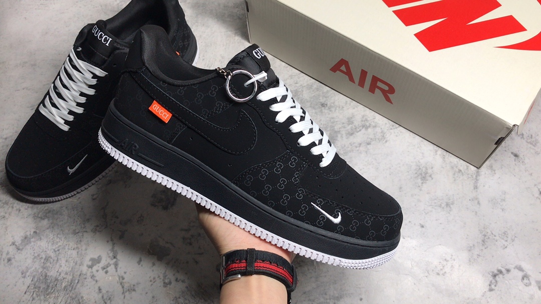 ▪️公司级别
NK Air Force 1'07 Low 古驰熊联名-极夜黑 空军一号