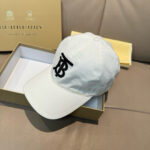 Comes with box and bag, Burberry counter popular original baseball cap, 1:1 mold customization, 3D embroidery, exquisite and flawless! 100% pure cotton fabric, meticulous workmanship, original factory quality, exclusive physical photography. - Image 2
