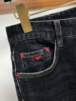 【Armani Jeans | Classic Denim, Embossed with Luxury DNA】 When streetwear meets haute couture, a pair of jeans can become a badge of status.
Deconstructing the language of denim with centuries-old craftsmanship, we infuse every inch of fabric with a modern attitude and luxurious details, making everyday wear a silent declaration of taste.
✨ A pair of jeans is an attitude, and even more so, a legacy.
It's not just a wardrobe essential, but also an interpretation of the brand's spirit—
"From suitcases to jeans, we have always defined the boundaries of luxury with the ultimate craftsmanship."
Sizes: 28-42 - Image 5
