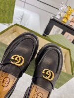 Gucci leather shoes, loafers - Image 7