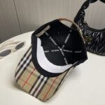 Comes with dust bagBurberry 3D embroidery, original baseball cap hot selling item at the counter, pure cotton lining, lightweight and breathable. Perfect design, precise and accurate grid alignment, original factory quality, exclusive physical shooting, suitable for both men and women! - Image 4