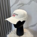BALENCIAGA new logo baseball cap from Balenciaga, cool color scheme, with different styles for men and women to wear, the first batch to be shipped first! Paris fans must make a purchase!