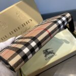 Burberry bags - Image 5