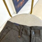 1V, SS Autumn/Winter New Men's Business Plush Thick Casual Pants Western Pants, platinum level perfect appearance, directly entering the counter nature, extremely awesome micro elastic fabric casual pants, is a rare item in the industry in recent years. The quality, craftsmanship, fabric, and accessories subvert imagination, and the details are exquisitely researched. Customized original elastic cotton fabric! Creating a rebellious and tough personality color, the unique logo adds a lot of points, clever and exquisite, and the cutting and design continue the modern simplicity and efficiency of Italian style, bringing the tone of fashion aesthetics to the extreme. 29-38, no 35, 37 (please indicate waist circumference when placing an order) - Image 4