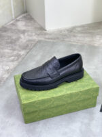 Gucci leather shoes, loafers - Image 4