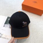 💰新款出货 HERMÈS (爱马仕)最新款原单棒球帽，拼色H，正品开模订制，原版透气帆布面料+原厂精钢调节扣，做工细致，时尚帅气质量超赞！ - Image 2