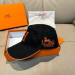 配盒子布袋，HERMÈS (爱马仕)原单棒球帽，经典H，正品开模订制，原版透气帆布面料+头层牛皮，原厂精钢调节扣，做工细致，时尚帅气质量超赞！ - Image 3
