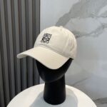 防尘袋
👒罗意威👒LOEWE新款原标设计棒球帽🧢质感超好，外部线条定位标准，做工精细，简约大气低价走量！ - Image 2