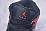 ▪细节鉴定
Air Jordan AJ1 Mid 中帮 黑橙扣碎 DQ8426-801 - Image 2