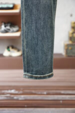 【Gucci Jeans | Classic Denim, Engraved with Luxury DNA】 When street style meets haute couture, a pair of jeans can become a badge of status.
Deconstructing the language of denim with centuries-old craftsmanship, we infuse every inch of fabric with a modern attitude and luxurious details, making everyday wear a silent declaration of taste.
✨ A pair of jeans is an attitude, and even more so, a legacy.
It's not just a wardrobe essential, but also an interpretation of the brand's spirit—
"From suitcases to jeans, we have always defined the boundaries of luxury with the ultimate craftsmanship."
Sizes: 28-42 - Image 6