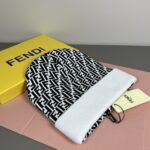 💰 FENDI's official website recommends a knitted hat that is popular among fashion bloggers for autumn and winter. It hides a subtle sense of luxury, with every line exuding a clean and elegant style. It is simple yet not simple, generous yet not out of style, and every detail showcases high-end taste. The sense of fashion becomes more and more enduring in restraint. - Image 4