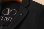 VLTN Valentino's new men's wool suit jacket for autumn and winter 2025 is made to high standards with top-notch ready to wear clothing. It is custom-made in Italy with wool fabric, which has a delicate and soft feel. The upper body is firm and stylish, with a natural and comfortable texture. The continuity of the fabric is excellent, and the upper body effect is superb, suitable for any body shape. The overall brand is decorated with Thousand Bird Grid craftsmanship, exuding a strong sense of luxury. The design of two buttons, atmospheric and perfect ready to wear cut, stands out in terms of styling effect, and is a must-have for urban early autumn casual matching. Size: M-4XL slim fit 178 135 L slim fit maximum weight 190 pounds - Image 9