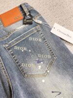 [Dior Jeans | Classic Denim, Embossed with Luxury DNA] When streetwear meets haute couture, a pair of jeans can become a badge of status.
Deconstructing the language of denim with centuries-old craftsmanship, Dior infuses every inch of fabric with a modern attitude and luxurious details, making everyday wear a silent declaration of taste.
✨ A pair of jeans is an attitude, and a legacy.
It's not just a wardrobe essential, but also an interpretation of the brand's spirit—
"From suitcases to jeans, we have always defined the boundaries of luxury with the ultimate craftsmanship."
Sizes: 28-42 - Image 12