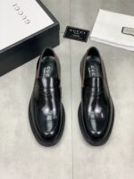 Gucci leather shoes, loafers - Image 2