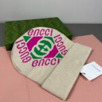 Comes with dust bagGUCCI Original Single Hat Official Website New Product Launch with Decorative Knitted Hat, Love [Love] Wool and Cashmere Double layer Hat 😱😘 Warm and stylish, simple and elegant, more fashionable and high-end! - Image 4