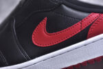▪细节鉴定
Air Jordan AJ1 Low 低帮 半拖黑红 - Image 3
