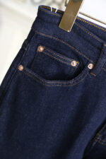【Gucci Jeans | Classic Denim, Engraved with Luxury DNA】 When street style meets haute couture, a pair of jeans can become a badge of status.
Deconstructing the language of denim with centuries-old craftsmanship, we infuse every inch of fabric with a modern attitude and luxurious details, making everyday wear a silent declaration of taste.
✨ A pair of jeans is an attitude, and even more so, a legacy.
It's not just a wardrobe essential, but also an interpretation of the brand's spirit—
"From suitcases to jeans, we have always defined the boundaries of luxury with the ultimate craftsmanship."
Sizes: 28-42 - Image 8