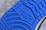 ▪细节鉴定
Travis Scott x Fragment Design x Air Jordan 1 Low OG SP AJ1 古驰联名 蓝黑花勾 低帮文化休闲板鞋 - Image 5