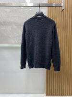 Hermes 2025ss Autumn/Winter New Product Fashionable and Casual Bottom Single Wear Round Neck Business and Leisure Basic High end Knitted 100% Pure Wool Sweater Comfortable and Warm! anti-pilling 👍🏼 Non irritating to the skin, suitable for close fitting, luxurious classic element design! There isn't much complicated craftsmanship involved, just the fusion of design and material. Simple European style autumn and winter essential counter size: M-3XL - Image 9