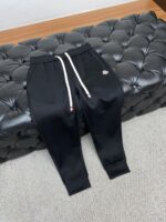 Mengkou 2025SS early autumn and winter new product, silk gloss thickened pure cotton fabric men's sports and leisure pants, a must-have type every season, an unquestionable hot selling flagship item, in line with the best color matching of the four seasons. The overall style continues the tone of SLP, integrating multiple craftsmanship aesthetics throughout, washing and aging naturally, creating a rebellious and personalized style! In terms of details, it is extremely outstanding and meticulously crafted. The entire body is made of customer supplied metal chains, which effectively demonstrates the brand identity! High quality repeated cotton fabric, excellent washing performance, impeccable! Pattern cutting perfect size M-3xL - Image 6