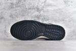 #NK SB Dunk Low x Stussy 黑神话悟空 白黑小钩翻毛满天星
纯原大厂出品 极力推荐👏
原装头层材料 独家版型蒸餾加工
帶來的是更好的视觉和脚感体验
大厂纯原品质出货 清洁度 电绣工艺 
皮料切割干净无任何毛边 细节完美
官方货号：XX2025 555
尺码：36 36.5 37.5 38 38.5 39 40 40.5 41 42 42.5 43 44 44.5 45 - Image 6
