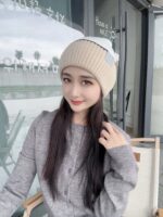 罗意威loewe官网经典款针织帽！小红书热卖爆款！穿搭神气！男女同款，加厚更保暖，时尚流行🌸质感一流，秋冬保暖最佳名品，赶紧订购哦，跑量款 - Image 3