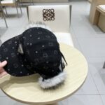 💰rada普拉达小众保暖雷锋帽防寒护耳毛绒鸭舌帽男女秋冬显脸小百搭棒球帽 - Image 6