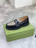 Gucci leather shoes, loafers - Image 4